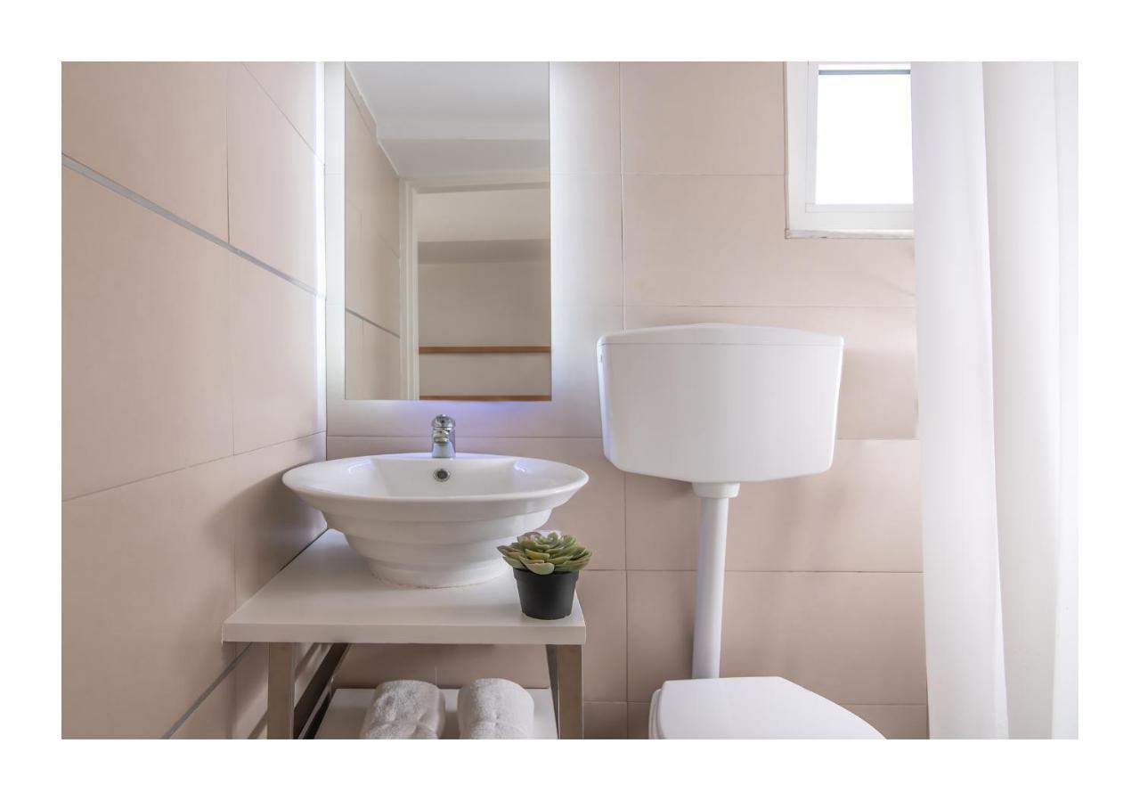 Baulus Yard Apartment Heraklion  Bagian luar foto